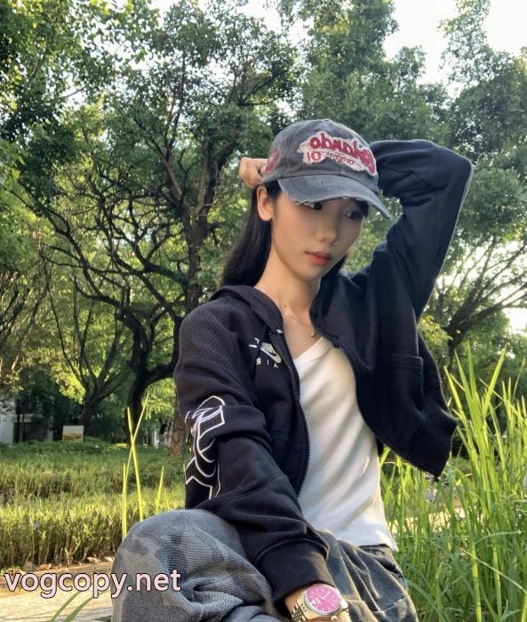 时钟個性的な美品 有名人の愛用品 首胸ロゴヴィヴィアン ウエストウッドコピー 通販.._0_4
