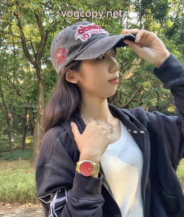 时钟個性的な美品 有名人の愛用品 首胸ロゴヴィヴィアン ウエストウッドコピー 通販.._0_5