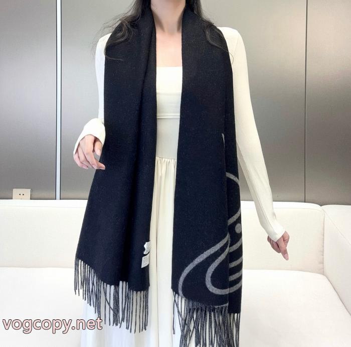 マフラーブランド 偽物夏の暑い日にも快適に 雑誌掲載 大人の華やかさを演出VIVIENNE WESTWOOD.._0_0