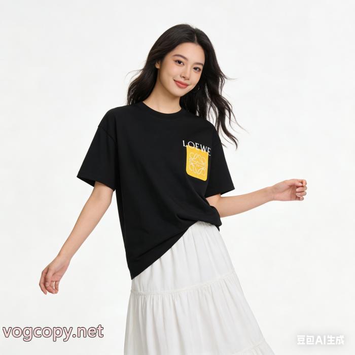 ブランド コピー 販売 店LOEWEプレゼントにも 数量限定再入荷 数量限定260%新品半袖Tシャツ_0_0