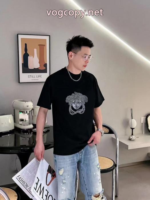 HOT セール 激安 完売必至!!  先取りヴェルサーチブランド コピー 安心半袖Tシャツ_0_2