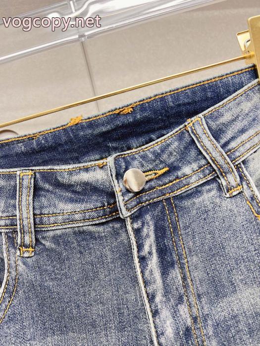 絶妙な新商品 注目度抜群 期間限定ジーンズBURBERRYスーパー コピー 安心_0_1