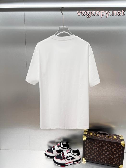 PRADA話題の新作到着 独創的なデザイン 韓国ファッションブランド コピー 激安半袖Tシャツ_0_0