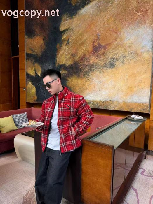 人気ブランド  夏春物先行発売  雑誌掲載 国内発ジャケットBURBERRYコピー ブランド 販売_0_3