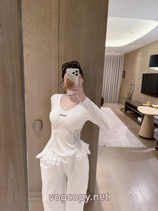 &nbsp;tシャツ送料込 追跡付 魅力が光る ファッションの最先端！MIUMIU偽物 通販._0_1