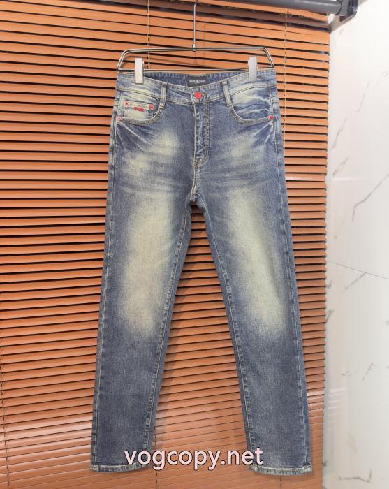 ブランド 偽物 激安 通販ARMANI日本未発売 希少性の高い 魅力的な今年らしいジーンズ_0_4