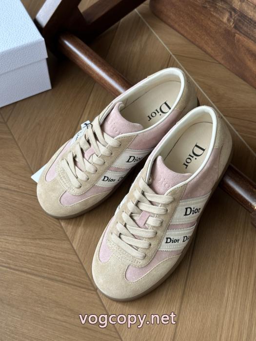 大人カジュアル 高級感を引き立てる 高級感も漂いディオールスニーカーコピー ブランド 販売._0_1