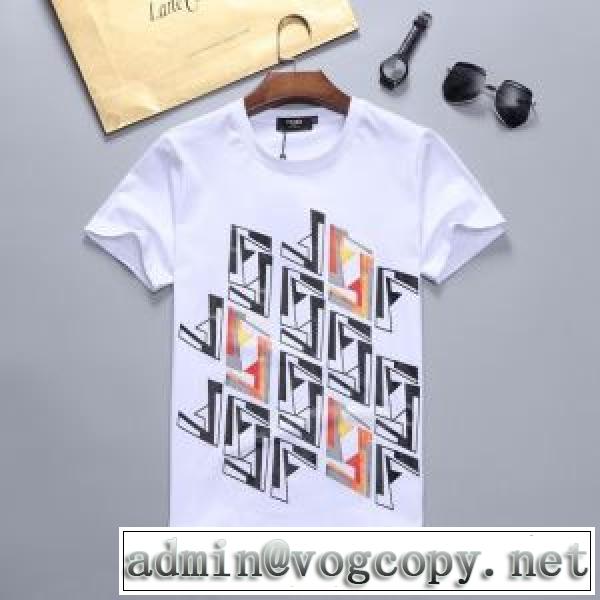フェンディ有名ブランドです 2色可選  FENDI 着こなしを楽しむ 半袖Tシャツ 争奪戦必至vogcopy.net sn:8DmeKz
