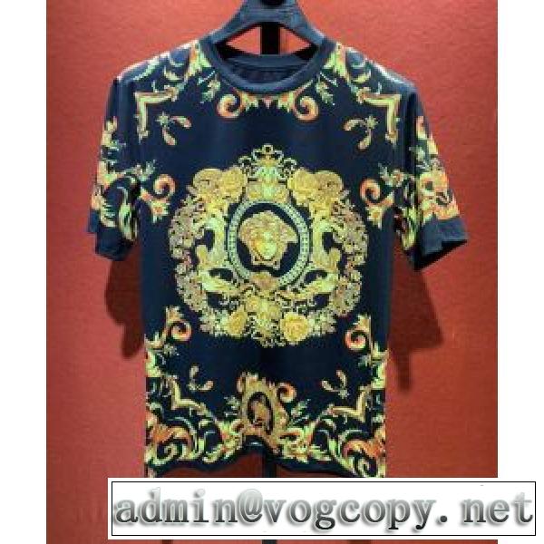 人気を集め 半袖Tシャツ 海外でも大人気 ヴェルサーチ VERSACE  日本未入荷カラーvogcopy.net sn:8T5r0z