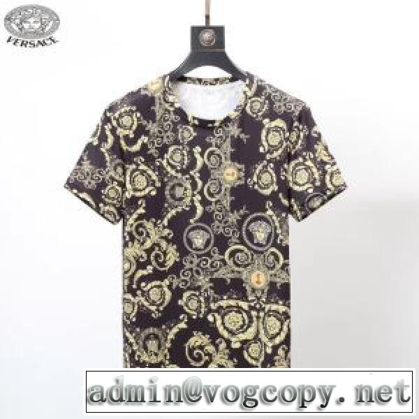 半袖Tシャツ 今なお素敵なアイテムだ ヴェルサーチ 大幅割引価格 VERSACE 今年の春トレンドvogcopy.net sn:yqueyC