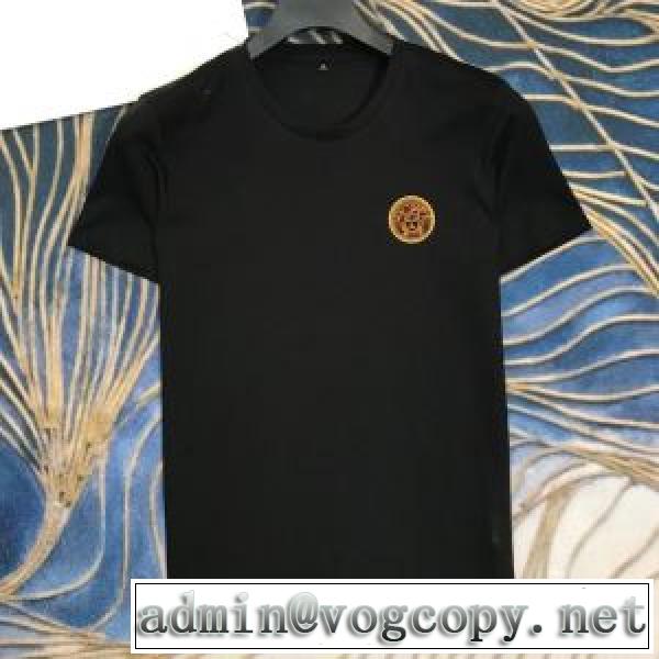 20新作です 半袖Tシャツ 2色可選 ストリート界隈でも人気 ヴェルサーチ VERSACE ストリート系に大人気vogcopy.net sn:OjySva