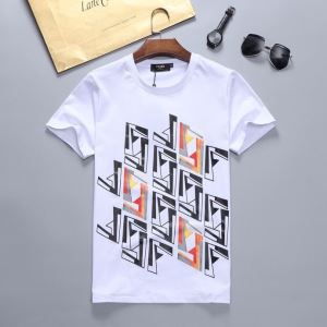 フェンディ有名ブランドです 2色可選  FENDI 着こなしを楽しむ 半袖Tシャツ 争奪戦必至vogcopy.net sn:8DmeKz-3