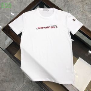 コーデの完成度を高める モンクレール多色可選  MONCLER この時期の一番人気は 半袖Tシャツ さらに魅力的vogcopy.net sn:v4Pnye-3