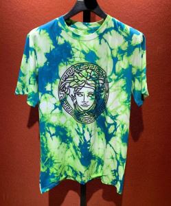 大人気のブランドの新作 ヴェルサーチ VERSACE取り入れやすい  半袖Tシャツ 最もオススメvogcopy.net sn:0jmCOj-3