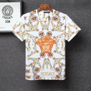 3色可選 ヴェルサーチ手の届くプライスが魅力的  VERSACE 20SSトレンド 半袖Tシャツ 素敵なアイテムvogcopy.net sn:zOHDCm-3