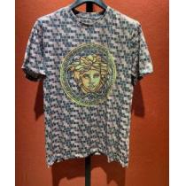 世界共通のアイテム ヴェルサーチ VERSACE 是非ともオススメしたい 半袖Tシャツ 試してみようvogcopy.net sn:nKj0HD