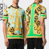 人気ランキング最高 ヴェルサーチ VERSACE 一目惚れ級に 半袖Tシャツ 有名ブランドですvogcopy.net sn:TjKLPz