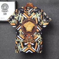 半袖Tシャツ 限定色がお目見え 多色可選 ヴェルサーチ 新作が見逃せない VERSACE 人気ランキング最高vogcopy.net sn:bCmKzq