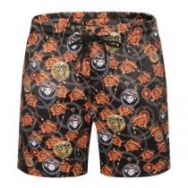 VERSACE 絶対に見逃せない ヴェルサーチ 累積売上総額第１位 20SS☆送料込 ショートパンツvogcopy.net sn:fW5Xvi