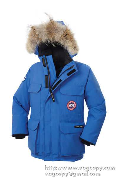 お買い得 2015秋冬 Canada Goose 格安　子供用ダウンジャケット