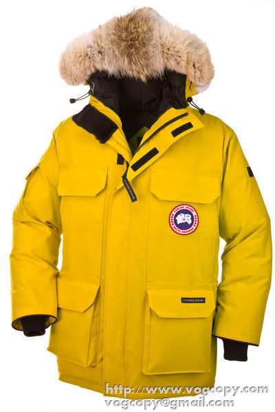 良い風合い  2015秋冬 Canada Goose 高級感を演出する　ダウンジャケット 7色可選