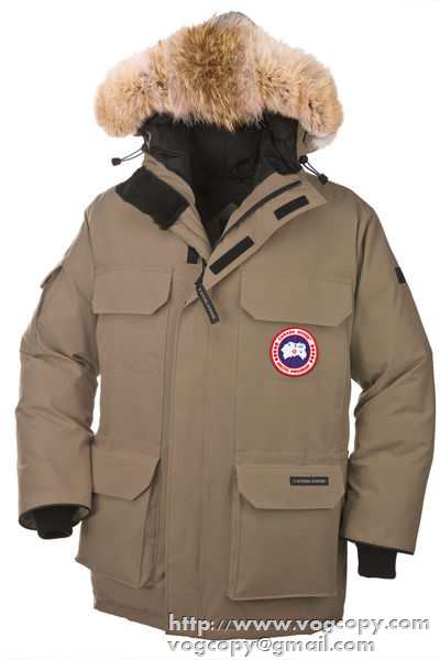 良い風合い  2015秋冬 Canada Goose 高級感を演出する　ダウンジャケット 7色可選