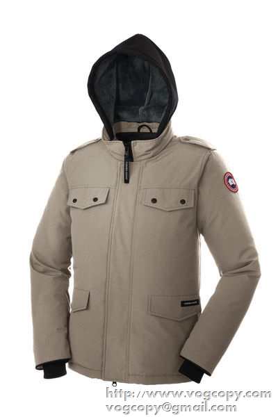 高い保温性　2015秋冬 Canada Goose 耐久性を強化　ダウンジャケット 6色可選