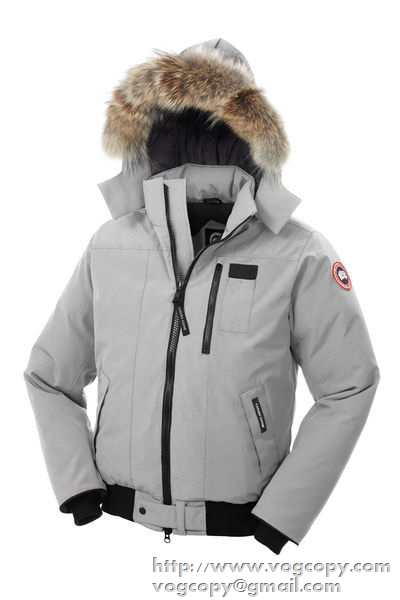 お買い得 2015秋冬 Canada Goose ダウンジャケット 6色可選 軽量で保温性に