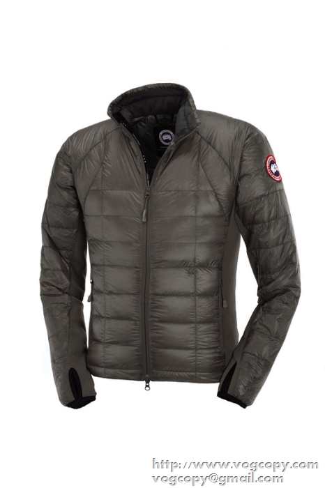 新品　2015秋冬 Canada Goose 自然な暖かさ　ダウンジャケット 7色可選