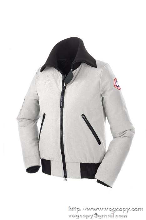 耐久性ある 2015秋冬 Canada Goose 高級感漂う　ダウンジャケット 6色可選