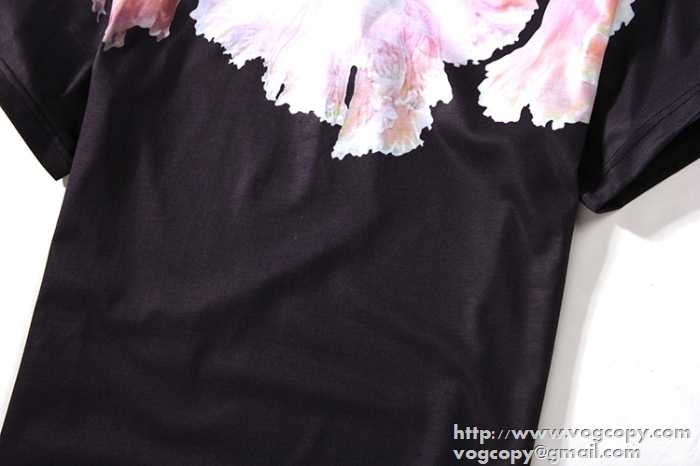 givenchy ジバンシー 半袖tシャツ