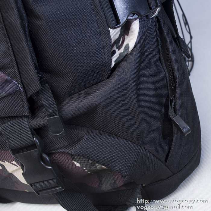 今季セール　2015 SALE開催 SUPREME シュプリーム大活躍してくれる リュックサック