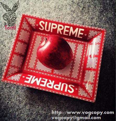大人気 2015 SUPREME シュプリーム 完売　お皿