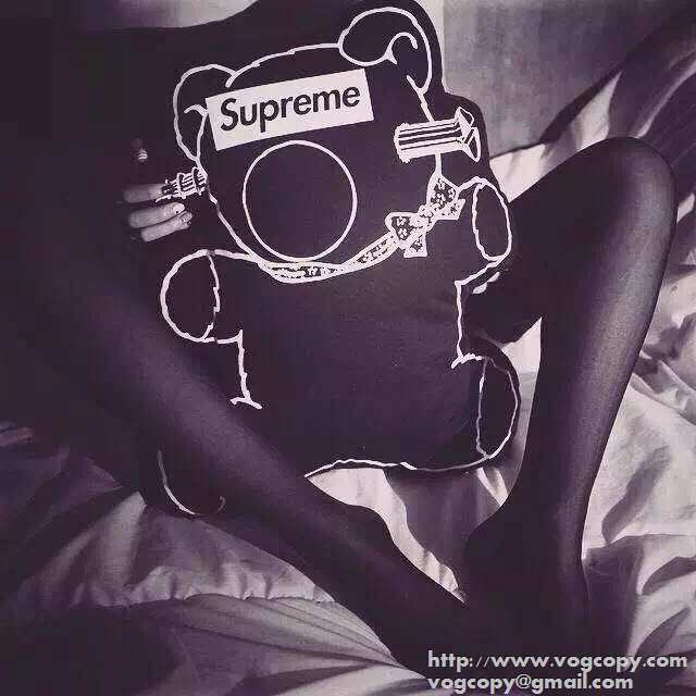 抜群 2015 SUPREME シュプリーム 素敵な抱き枕 2色可選