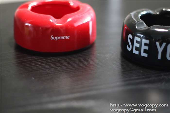 耐久性ある2015 SUPREME シュプリーム　値下げる　 灰皿