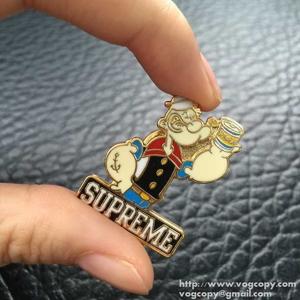 2015 美品　 SUPREME シュプリーム ブローチ 激安販売　バッチ ピン 2色可選