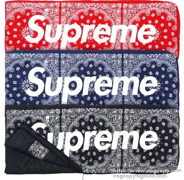 素敵な2015秋冬 AW Supreme x The NORTH FACE 大容量のあるスリーピングバッグ