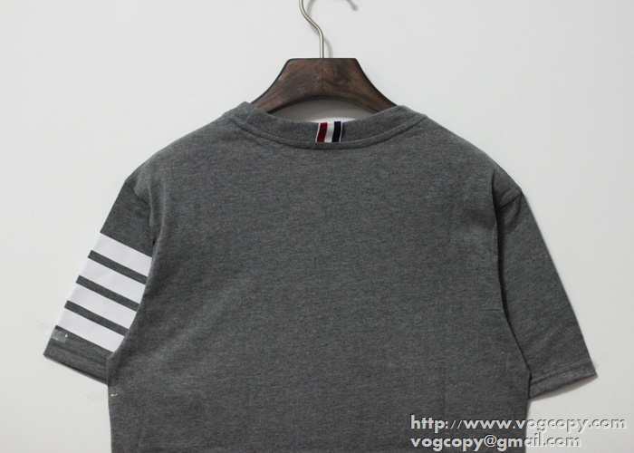美品　2015 トムブラウン THOM BROWNE ティーシャツ