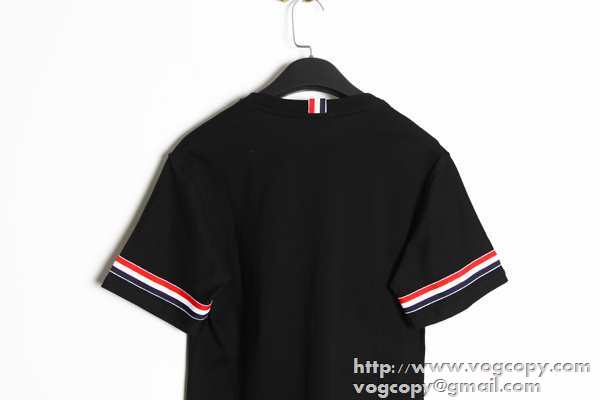 完売品　2015　Tシャツ トムブラウン THOM BROWNE