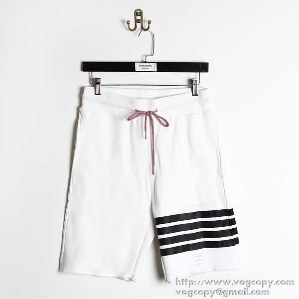 人気が爆発 2015 トムブラウン THOM BROWNE ショートパンツ