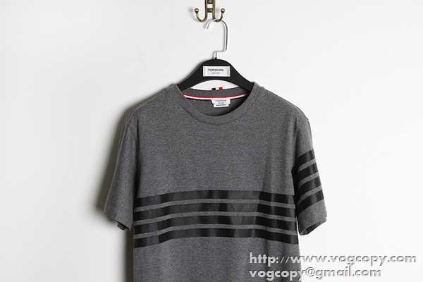 SALE開催 2015　半袖ティーシャツ セットアップ上下 トムブラウン THOM BROWNE