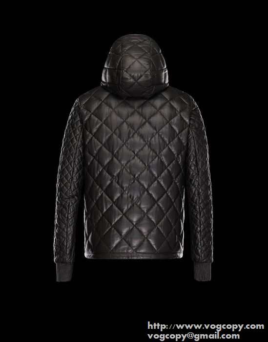 カジュアル　 2015秋冬 moncler モンクレール 軽くて柔らかい　ダウンジャケット