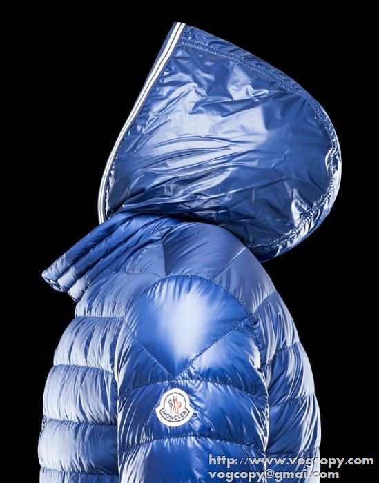 個性的な 2015秋冬 MONCLER モンクレール軽くて暖かなの　 ダウンジャケット