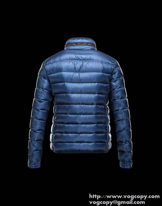 人気販売 2015秋冬 MONCLER モンクレール 保温性のある　ダウンジャケット