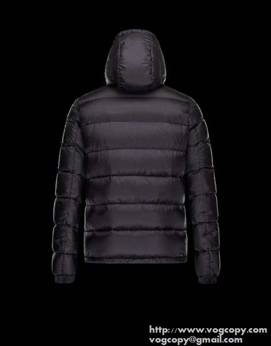 風変わり2015秋冬 MONCLER モンクレール　優秀なアイテム　 ダウンジャケット
