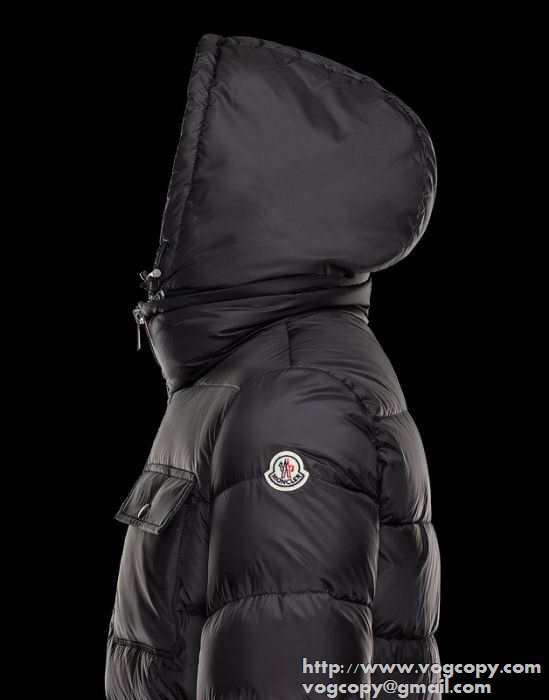 風変わり2015秋冬 MONCLER モンクレール　優秀なアイテム　 ダウンジャケット