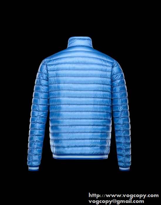 印象的な 2015秋冬 MONCLER モンクレール 落ち着きのあるダウンジャケット  2色可選