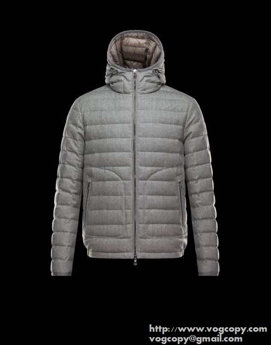 完売品　 2015秋冬 MONCLER モンクレール 最高の保温性に　ダウンジャケット