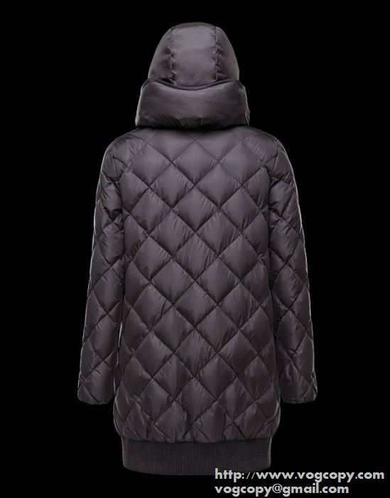 上品な装いで華やかさ　 2015秋冬 moncler モンクレール 相性抜群　ダウンジャケット ロング