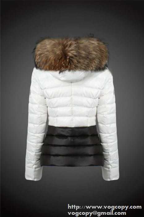 印象を与えてくれる　秋冬 MONCLER モンクレール 高品質なダウンジャケット 3色可選